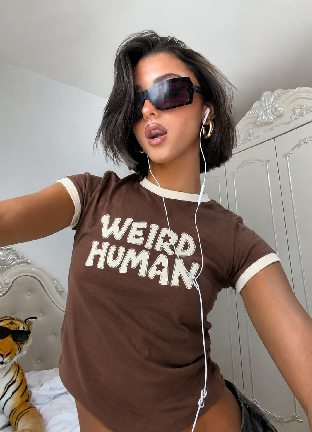 WEIRD HUMAN RINGER TEE