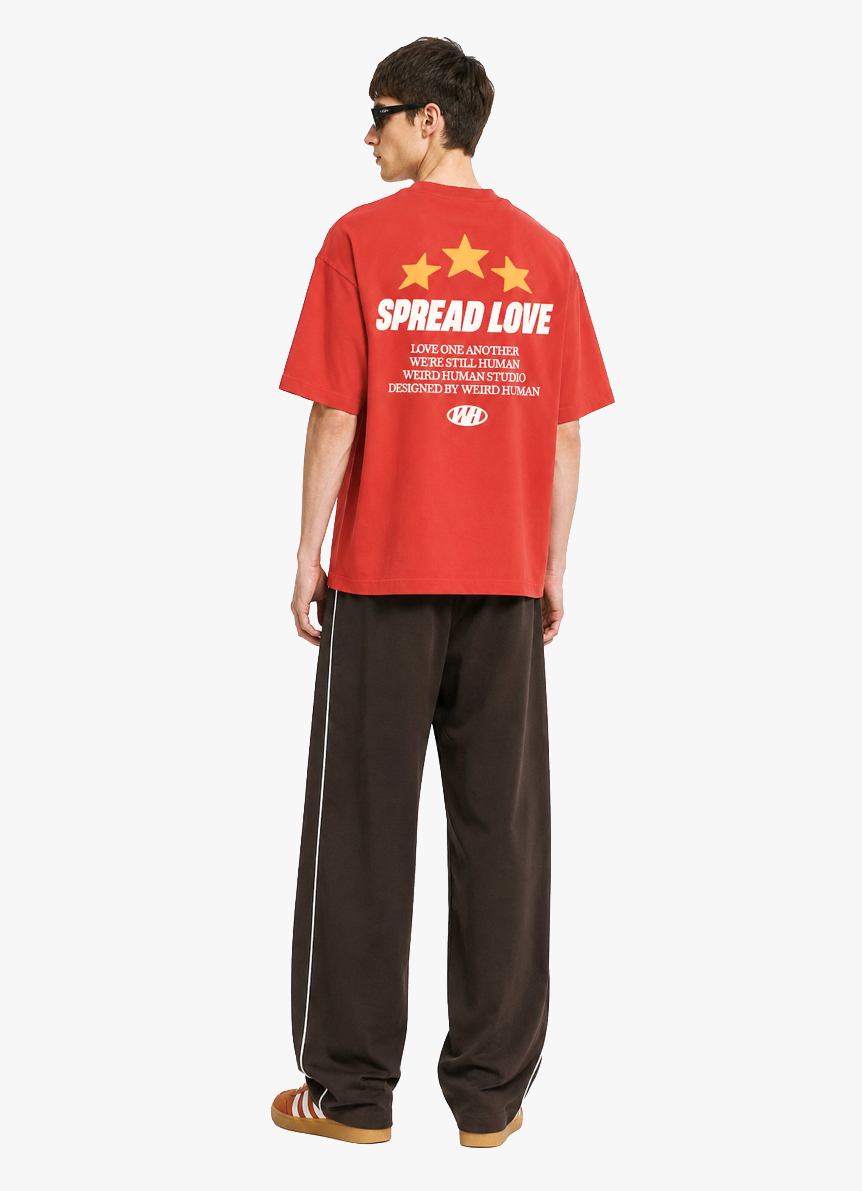 SPREAD LOVE OVERSIZED TSHIRT